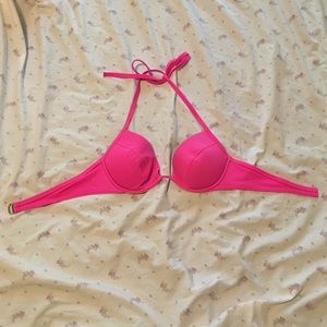 34B pink Victoria's Secret bikini top
