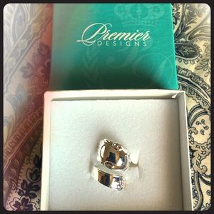 "Annabelle" ring