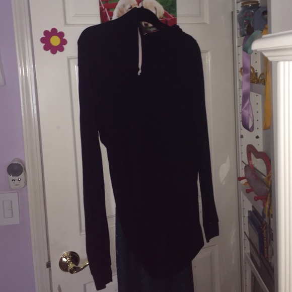 BRANDY MELVILLE DARK NAVY layla hoodie