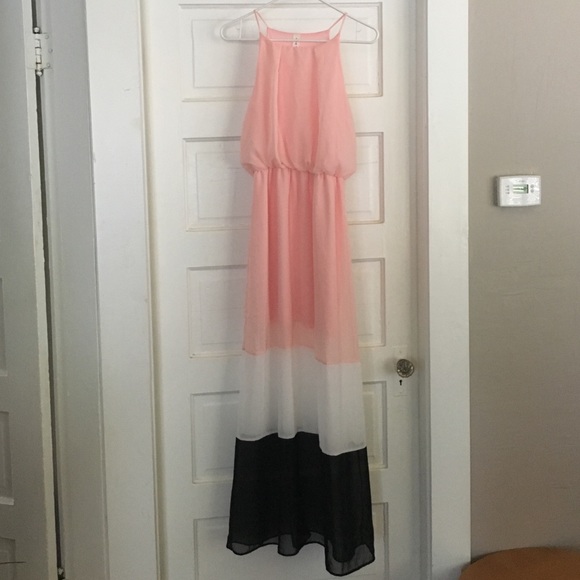 Beautiful long dress - Picture 1 of 4