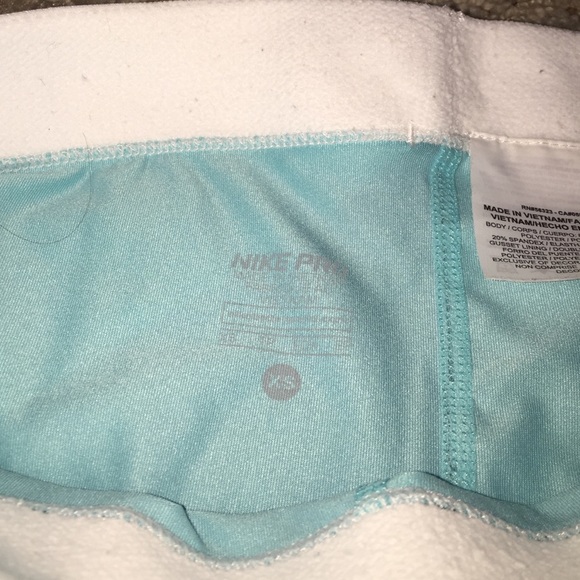 Workout capris - Picture 3 of 4