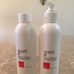 EWC Brow Shining & Defining Serum💕Make An Offer💕