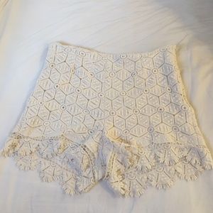 Cute crochet shorts!!