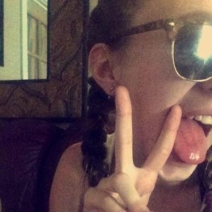 Meet your Posher, Camy