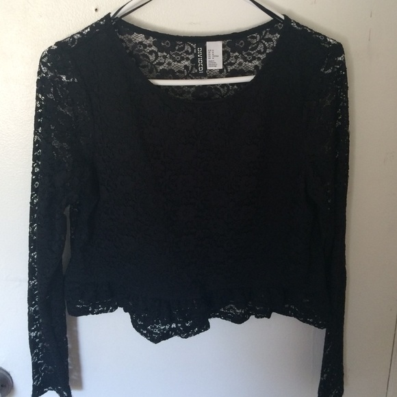 Black lace cropped long sleeve