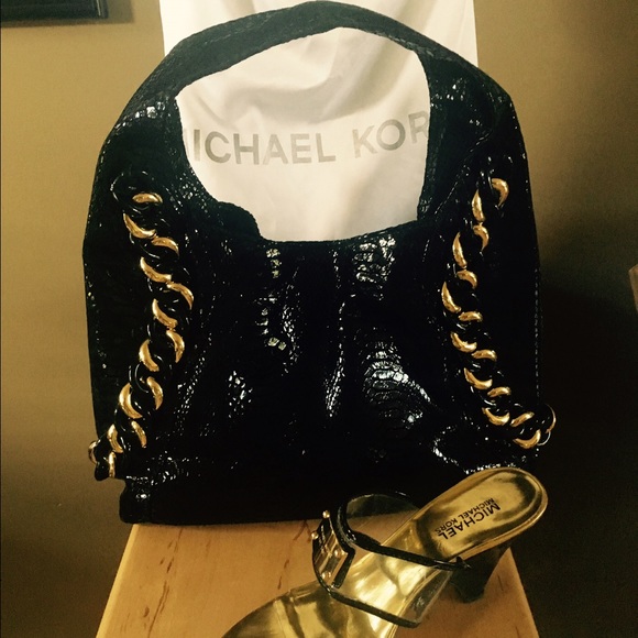 MICHAEL KORS ID Chain Black Python Hobo - Picture 2 of 4