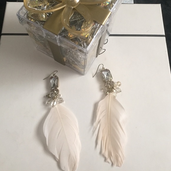 🌸Earring Bundle🌸 - Picture 3 of 4