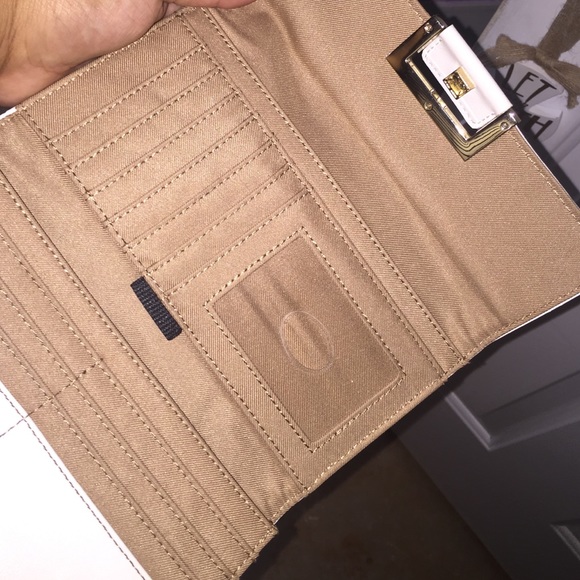 Vintage Liz Claiborne Crossbody and wallet set - Picture 4 of 4