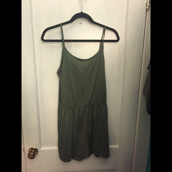 H&M simple army green romper, Size M