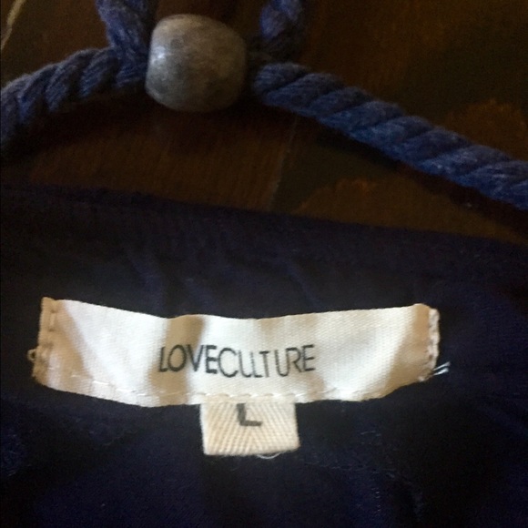 💥SALE💥Navy Halter Top - Picture 3 of 3