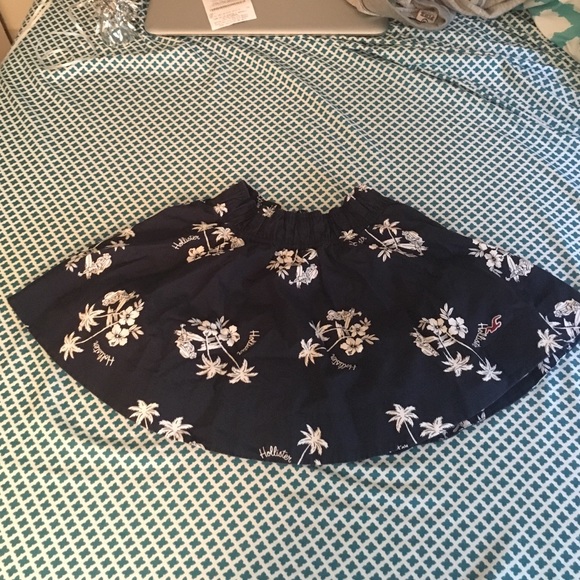 Hollister short skirt