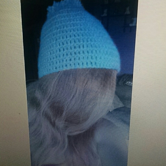 💄SOLD💄 Homemade Baby Blue Scarf & Hat Combo - Picture 3 of 4