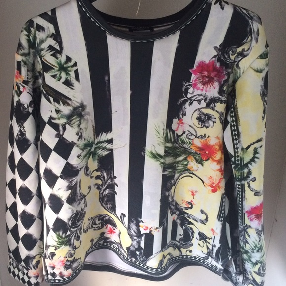 Balmain - Picture 3 of 4