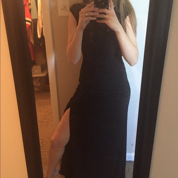 Laundry by Shelli Segal black dress with leg slit - Picture 4 of 4