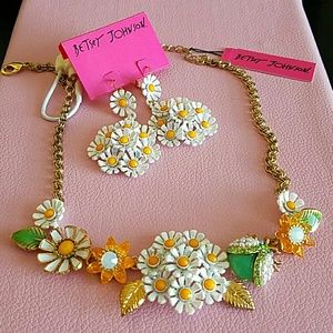 RESERVED BETSEY JOHNSON FLORAL NECKLACE EARRINGS