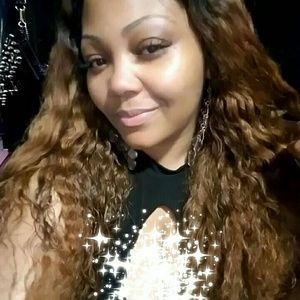 Meet your Posher, Carinda