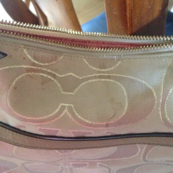 Coach purse - Picture 2 of 4