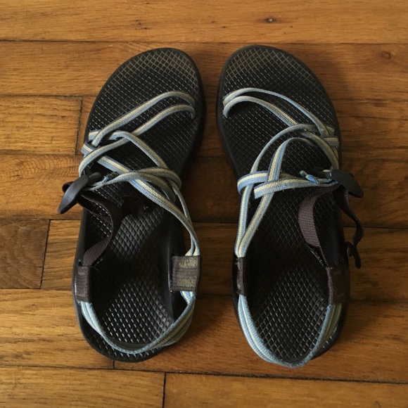 Size 8 women's Chacos.