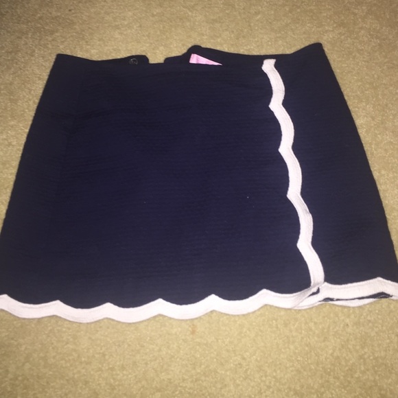 Lilly Pulitzer skort (basically brand new)
