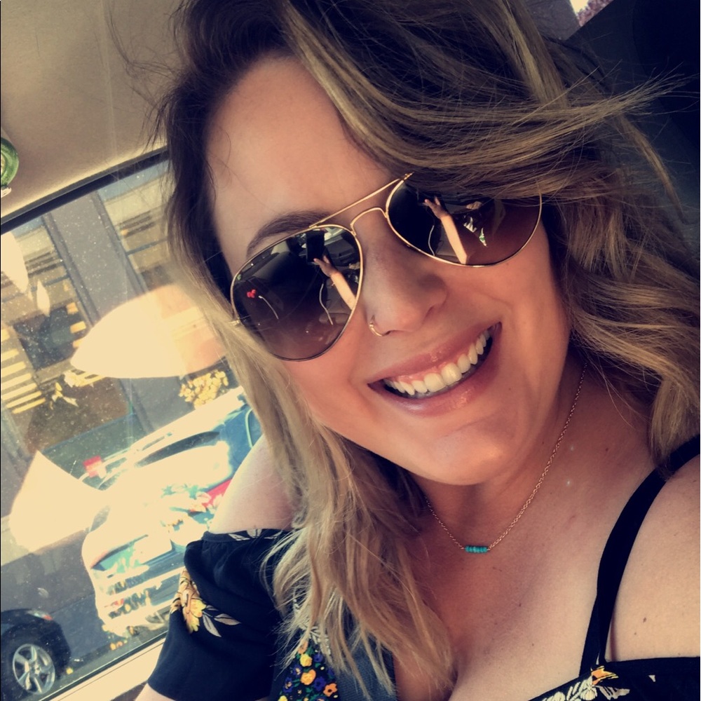 Meet your Posher, Ally