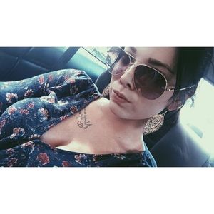 Meet your Posher, Shayna