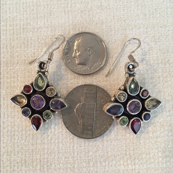 Earrings - Picture 2 of 3