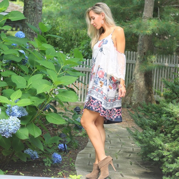 Boho Floral Dress - Picture 3 of 4