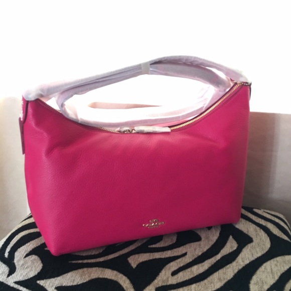 💔SOLD💔 Coach Small East/West Celeste Hobo - Picture 2 of 2