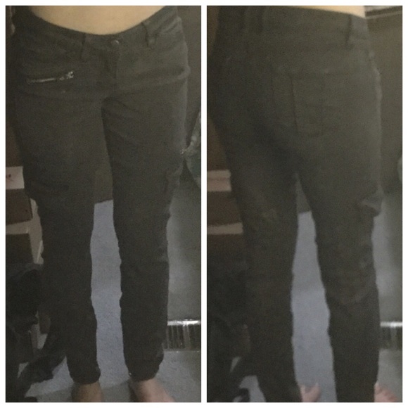 🌺Guess Zip Ankle Jeans