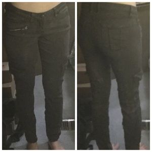 🌺Guess Zip Ankle Jeans