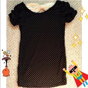 Polka dot white bow tee🎀