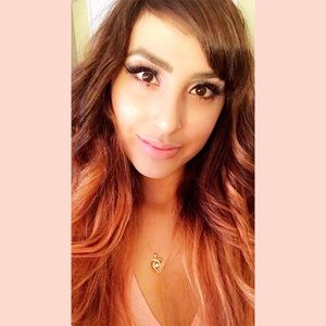 Meet your Posher, Monica
