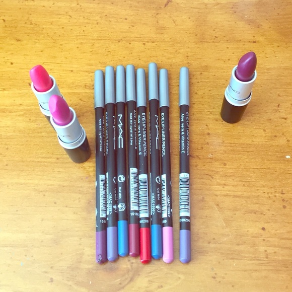 Mac eyeliners and lipsticks bundle