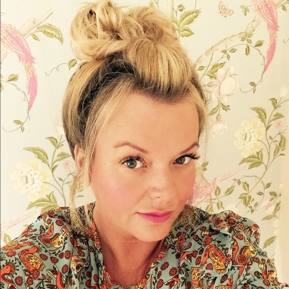 Meet your Posher, Tania