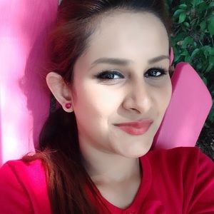 Meet your Posher, Sleena