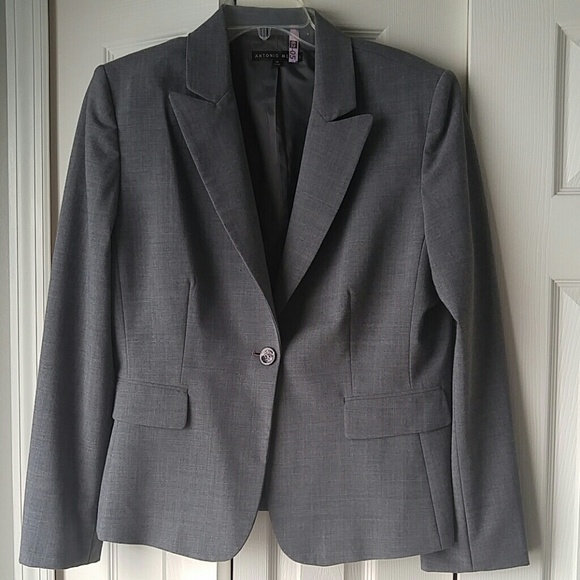 Grey blazer