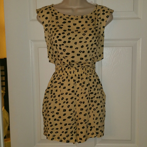 BCBGeneration Shorts Romper