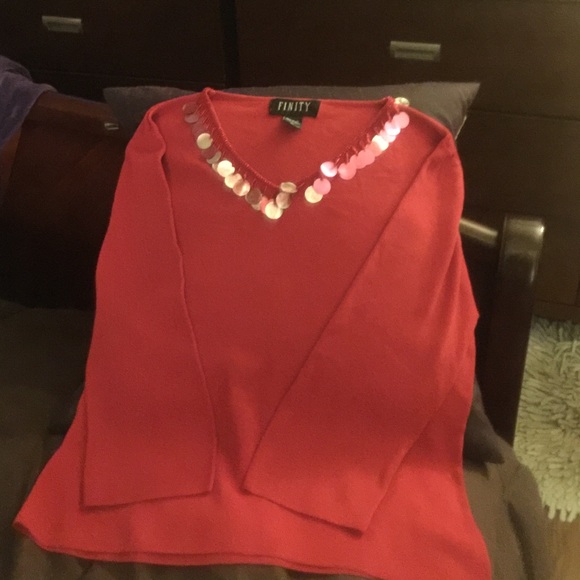 A nice finity top