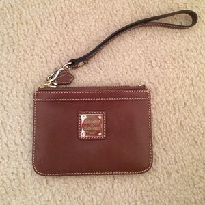 Dooney & Bourke wristlet