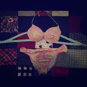 VICTORIAS SECRET SWIM SUIT SET