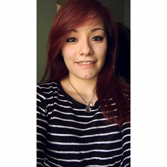 Meet your Posher, Paola - Picture 1 of 1