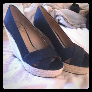 NWOT Vince Camuto Wedges