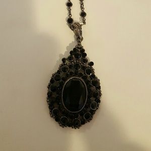 Pendant necklace