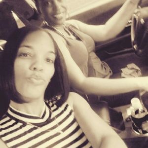 Meet your Posher, Nikisha