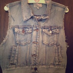 LACY BACK JEAN VEST