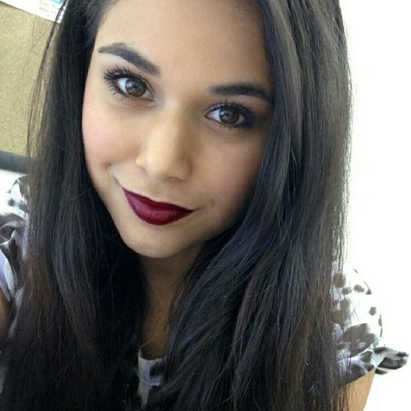 Ultra Moist Lipwear, Mahogany - Picture 2 of 3