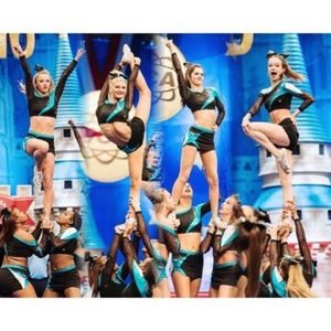 Meet your Posher, Jasmine