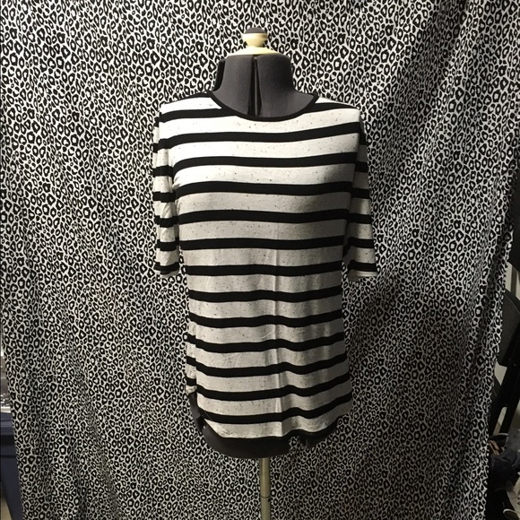 Apt 9 tee with elbow-length sleeves