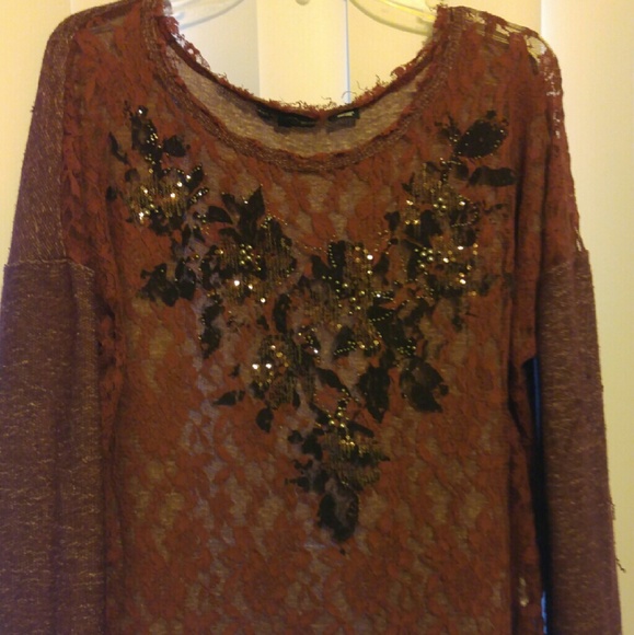Miss Me lace top