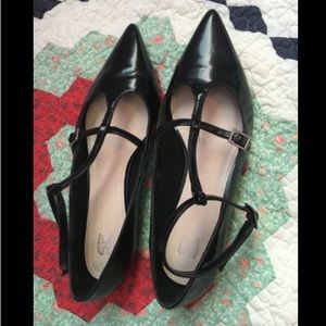 ✨VS Pointed Toe Strappy Flats